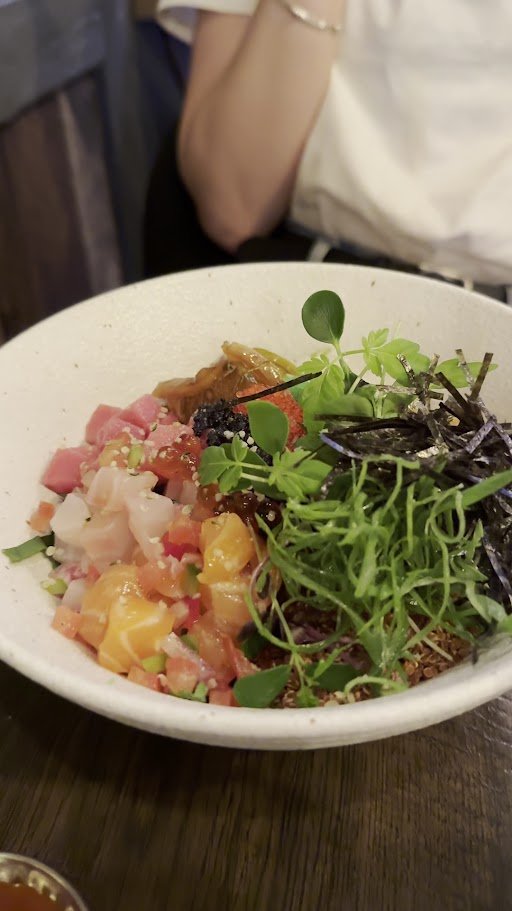 A gastropub table with colorful starters.